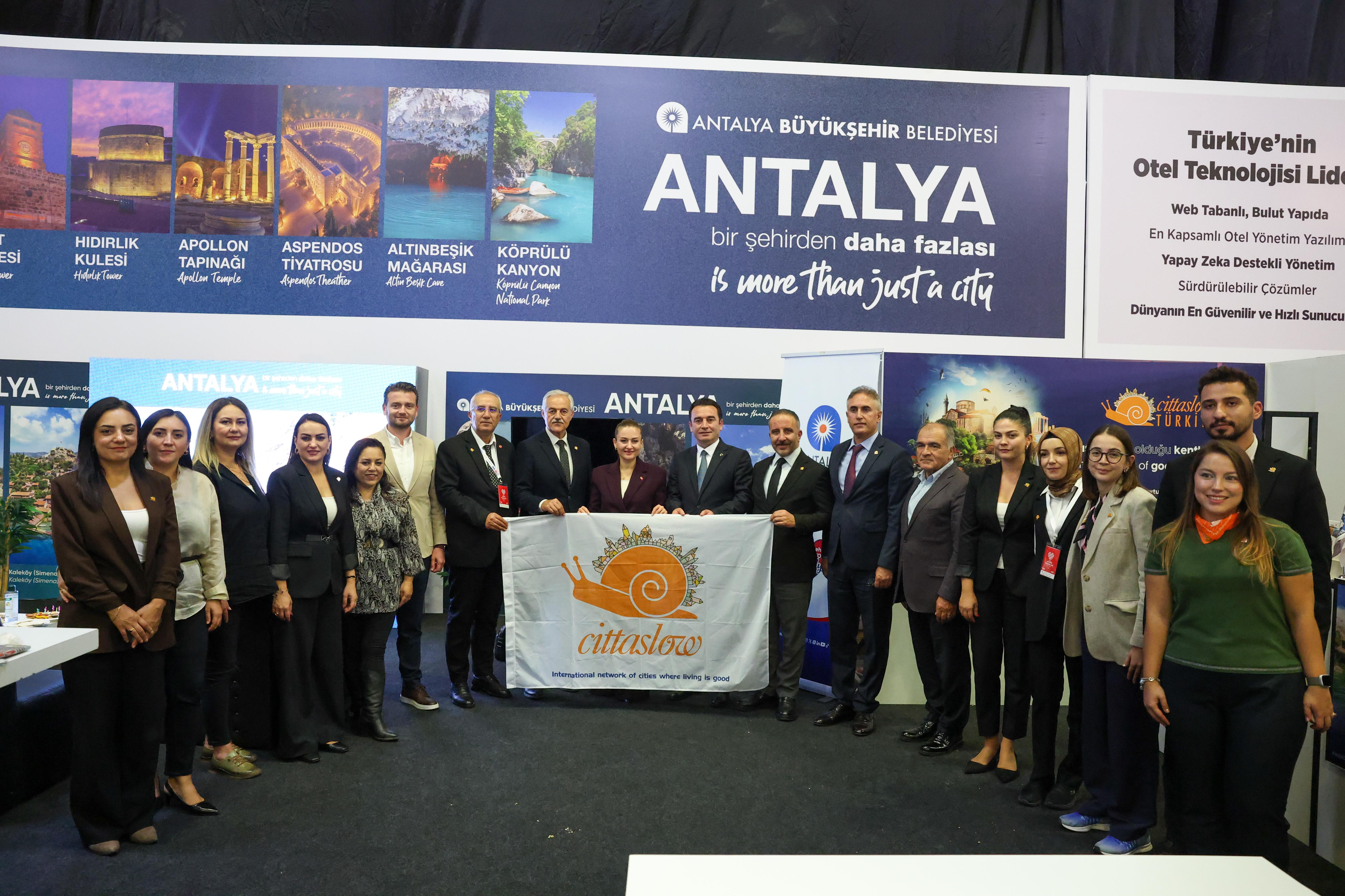 Başkan Vekili Büşra Özdemir Antalya Turizm Fuarı’nda konuştu