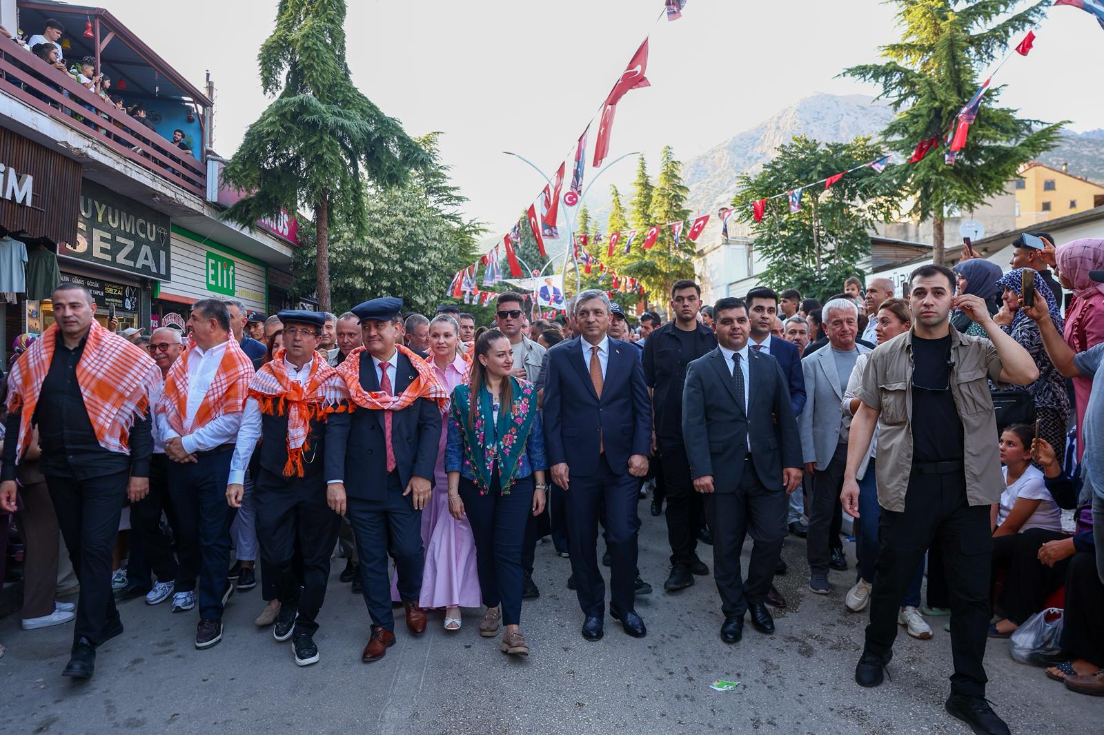 Elmalı’da 12. Temsili Yörük Göçü gerçekleştirildi